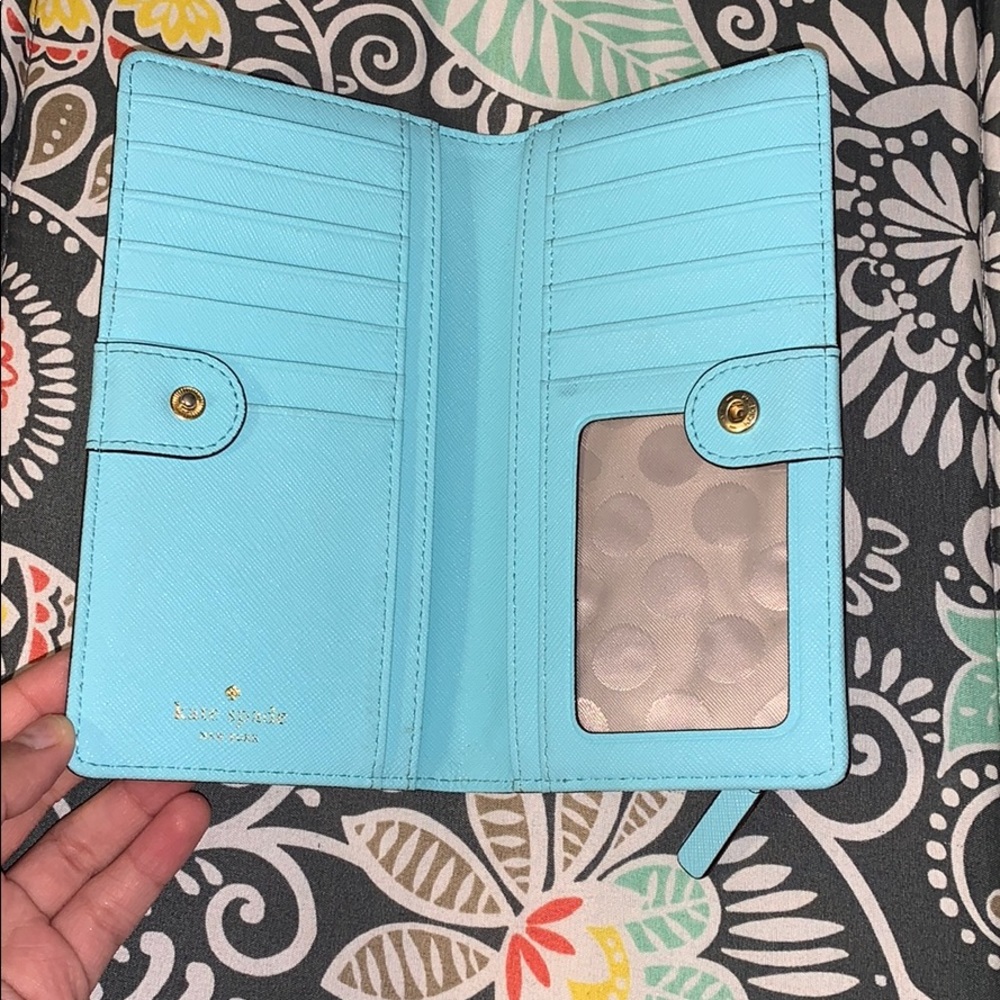 Kate Spade Wallet - Picture 2 of 3